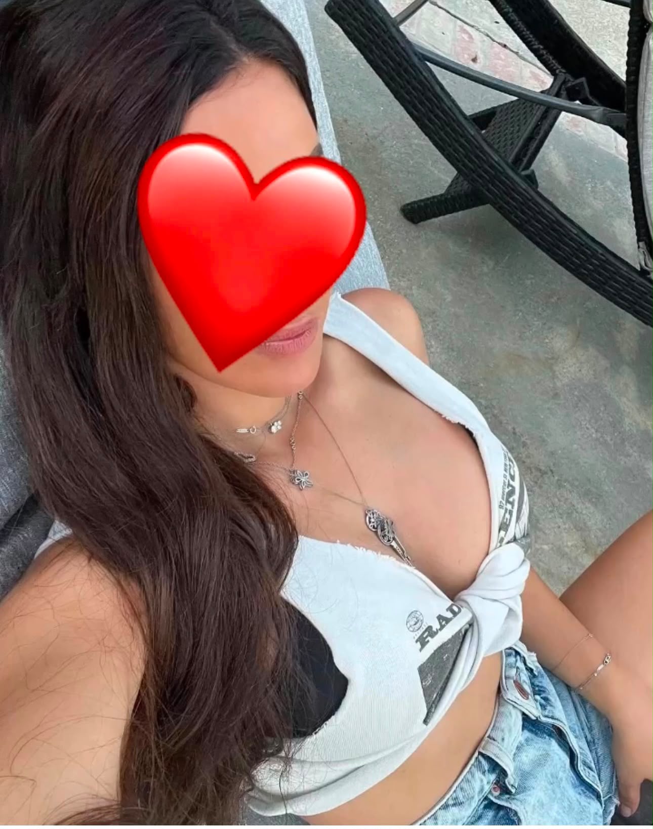 בהוד השרון-מסאזיסטית מקצועית ומפנקת