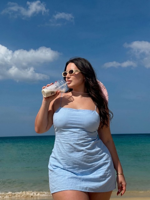 מארחת יפייפיה מבנה גוף סקסי -תל אביב