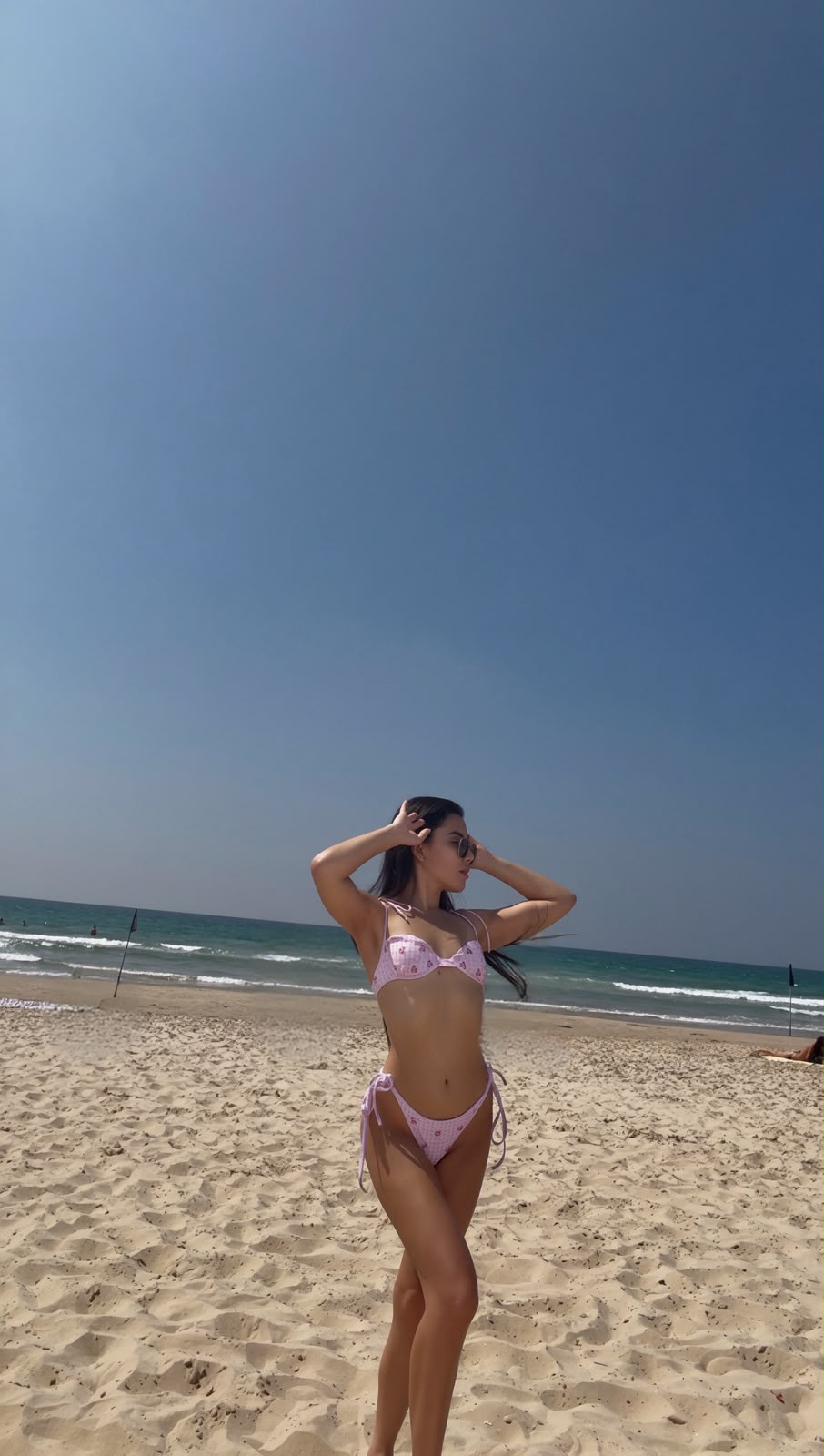 סלנה – ברזילאית תיירת כוסית בת 22 בנתניה