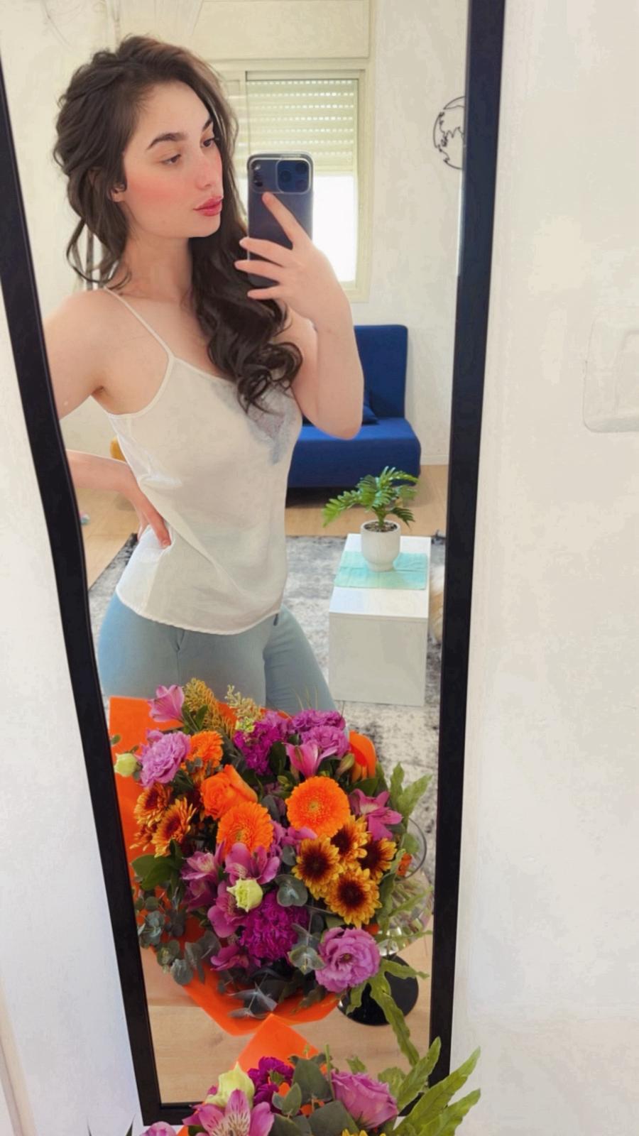 פרולה- בירושלים – 20 תיירת מברזיל
